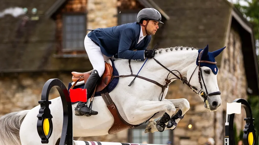 Daniel Bluman et Corbie V.V. ont remporté leur deuxième Grand Prix 5* et obtenu leur dix-septième Top 10 à ce niveau, samedi 26 septembre à Greenwich.