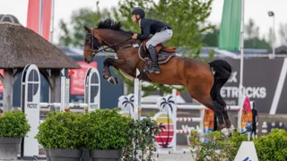 Karsten Van Es wint Grote Prijs in Loenhout;