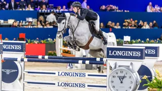 Thibeau Spits en King van Essene naar tweede plaats in 1m55-rubriek