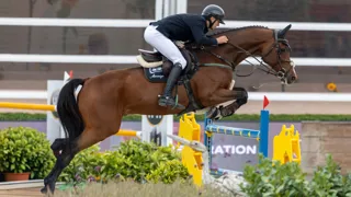 Aaron Tijskens op het podium van de Small Grand Prix