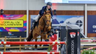 Van Dijck schittert met zege in 1m45 Grote Prijs