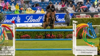 Quatro van de Meerputhoeve met zijn vorige ruiter Mario Deslauriers