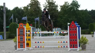Karsten Van Es en Extraction vd Kattevennen Z winnen GP in Loenhout