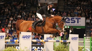 Pieter Devos et Jarina J pendant le CSI 5*-W de Stuttgart.