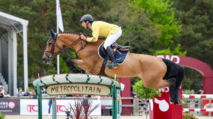 Yuri Mansur et Miss Blue Mystic Rose*Saint Blue Farm ont remporté leur deuxième Grand Prix 5*.