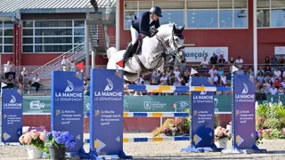 François-Xavier Boudant et Gloria des Besnards dans le Grand Prix 1,50m du Normandie Horse Show de Saint-Lô