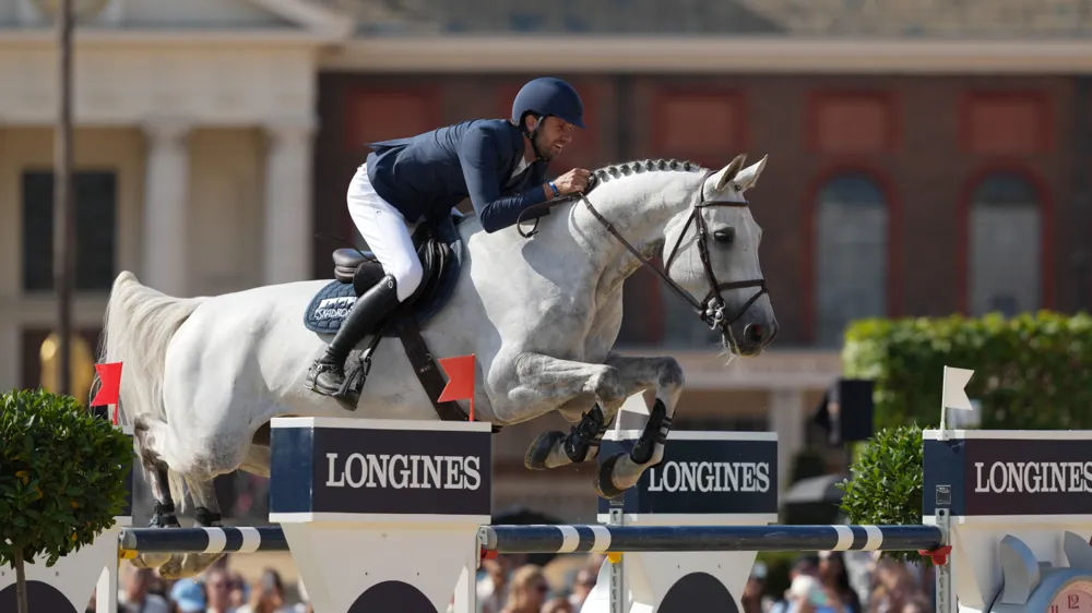 Déjà vainqueur du Grand Prix 5* du Longines Global Champions Tour de Londres en 2025, Checker 47 a remis le couvert en 2026.