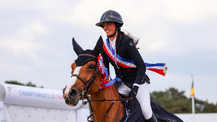  Après avoir défilé en tête du tour d’honneur des championnats de France Pro Elite, Nina Mallevaey rêve d’en faire de même lors d’un grand championnat.