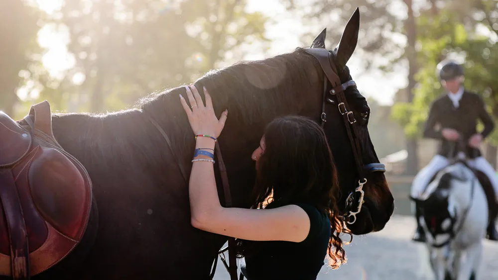 Instant suspendu entre Babacool de Brenne et Ambre Bejeau.