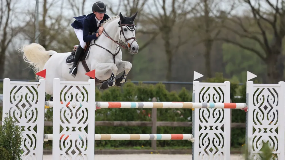 Alexander Housen sprong naar de tweede plek