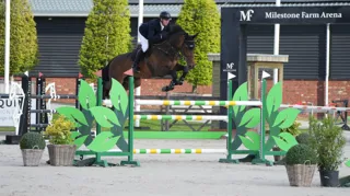 Emely vd Kukkelberg Z wint BK met Pieter Clemens