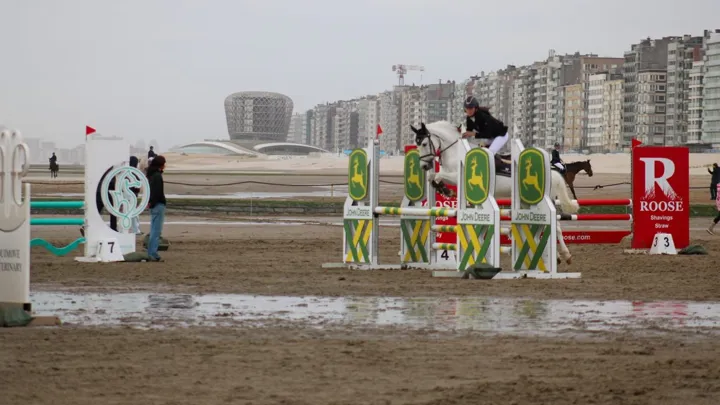 Strandzege voor Verstuyft in Middelkerke