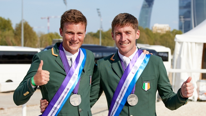 En 2023, Michael Duffy et Eoin McMahon, tous deux passés par les bancs de la Young Riders Academy en 2016, ont décroché l'argent avec l'équipe irlandaise de saut d'obstacles lors des championnats d'Europe de Milan.