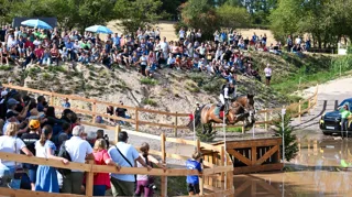 La première édition du CCI4* de Saulieu, remportée par Thomas Carlile, a réuni plus de 40 cavaliers de haut niveau, dont plusieurs têtes d'affiche revenues des mondiaux d'Aix-la-Chapelle