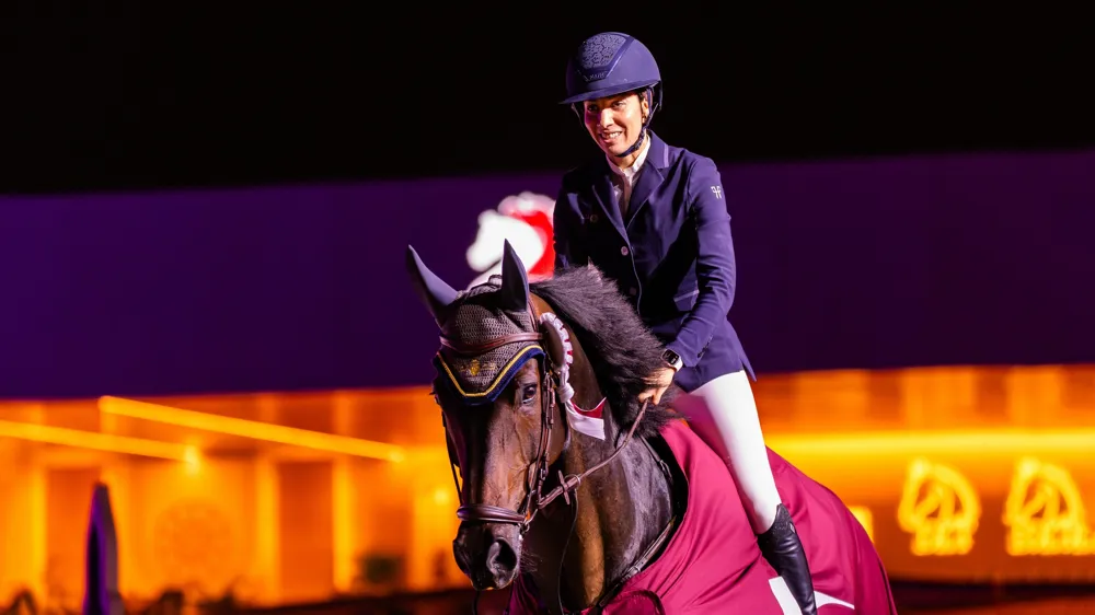 “J’ai vraiment savouré ma victoire dans le Grand Prix 5* de Doha quand je me suis retrouvée seule avec Calamando, en balade, le surlendemain”, dit notamment l’amazone française dans cette interview.