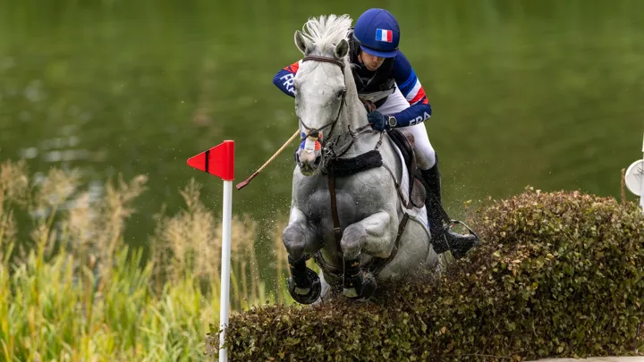 Aux championnats d’Europe de Blenheim, l’été dernier, Alexis Goury et son nouveau cheval de tête Je’vall ont signé le meilleur résultat tricolore.