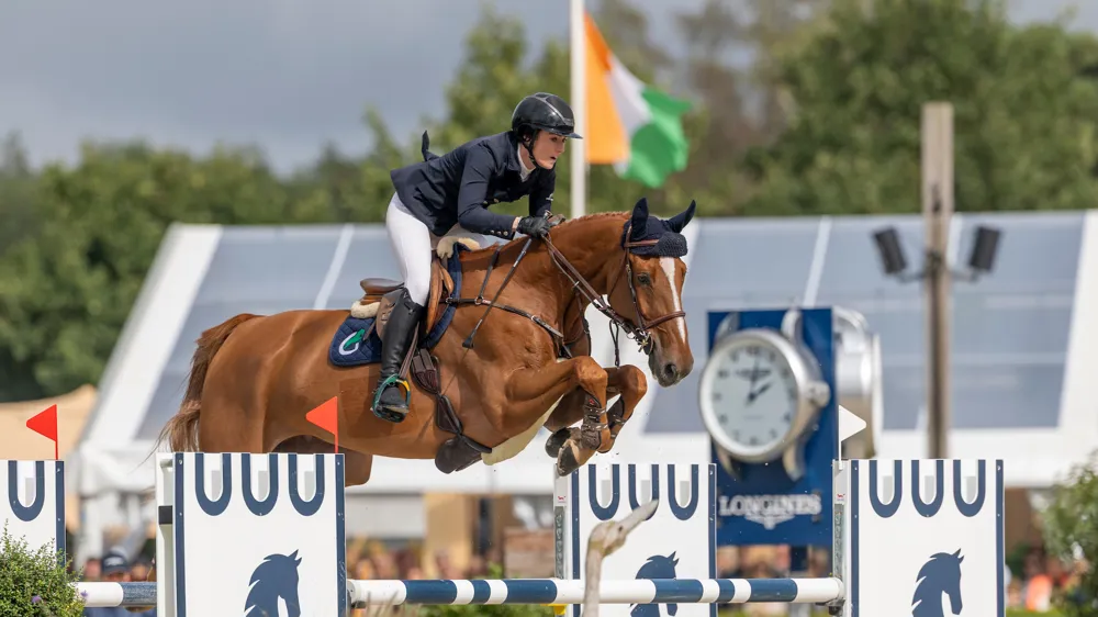 Niamh McEvoy a remporté son deuxième titre de championne du monde à Lanaken avec Easy Peasy Indebus.