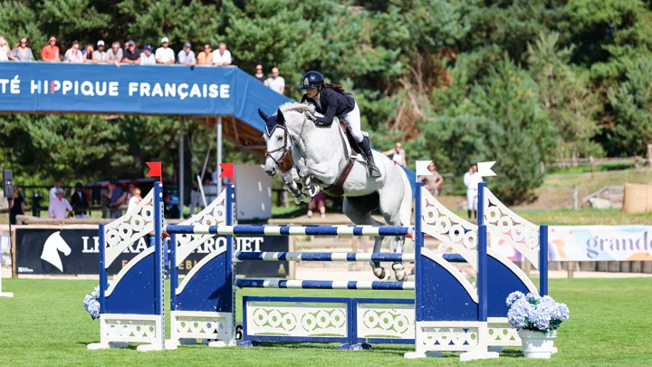 À Fontainebleau, Iris de l'Oiseliere et Marie Fleischel ont signé trois parcours parfaits, réalisés avec grande facilité, y compris dans la difficile première manche de la finale.