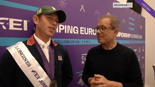 Véritable phénomène des championnats d’Europe Longines de La Corogne, Hello Folie de Nantuel a permis à l’Écossais Scott Brash de décrocher l’argent individuel, hier. Née chez Claire et Jacques Gouin, l’alezane a multiplié les sauts démesurés et montré une générosité hors-normes, couplée à une personnalité affirmée. 