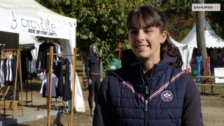 Pour sa deuxième participation au Mondial du Lion d’Angers, Joséphine Héteau s’aligne cette année dans le championnat des chevaux de sept ans avec Stand By Me PS, un hongre qu’elle a elle-même formé à la discipline il y a tout juste un an. La cavalière de vingt-quatre ans nourrit de grands espoirs pour ce partenaire prometteur, qu’elle considère déjà comme un cheval d’avenir. Avant de s’élancer cet après-midi, elle a partagé ses impressions au micro de GRANDPRIX.tv. 

Cette Sortie de Piste est présentée par Aravolte, votre spécialiste en textiles cavaliers innovants, ultra légers et confortable.
