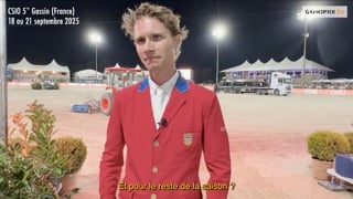 Hier, dans le Grand Prix du CSIO 5* de la Ligue des nations Longines de Gassin, Karl Cook et Caracole de la Roque ont ajouté une nouvelle victoire de prestige à leur riche tableau de chasse déjà bien fourni. Auteur du double sans-faute le plus rapide, l’Américain a devancé le Brésilien Stephan de Freitas Barcha, en selle sur Dinozo Imperio Egipcio, ainsi que sa compatriote Laura Kraut associée à Bisquetta. Dans cette Sortie de piste, présentée par CWD, le sellier haut de gamme dédié à la performance sportive des cavaliers, le disciple d’Éric Navet s’est confié sur sa performance, ses ambitions pour la suite de la saison, ainsi que sur l’hiver, qu’il passera outre-Atlantique.
