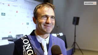 En clôture de la trente-et-unième édition d’Equita Lyon, Olivier Perreau a remporté hier la deuxième étape du circuit de la Coupe du monde. Le Rhônalpin avait sellé sa fidèle GL Events Dorai d’Aiguilly, la jument de douze ans issue de son élevage avec laquelle il a empoché la médaille de bronze par équipes aux Jeux olympiques de Paris l’an dernier. 

Cette Sortie de Piste est présentée par CWD, le sellier haut de gamme dédié à la performance sportive des cavaliers. 