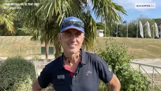 Hier, juste après la fin du championnat de France Pro Élite de Jardy, Jean-Luc Force a dressé le bilan de cette compétition qui constituait la dernière véritable épreuve sélective pour les couples tricolores en vue des Mondiaux d’Aix-la-Chapelle, qui débuteront dans un mois. Le sélectionneur national est satisfait des performances de ses troupes et des informations qu’il a pu engrangées lors de ce concours, où les épreuves se sont tenues extrêmement tôt en raison de la vague de chaleur. Se projetant déjà vers la phase finale de préparation aux Mondiaux qui débutera le 27 juillet pour les Tricolores, il se rendra avant cela en Angleterre, demain, pour voir Gaspard Maksud et Zaragoza, pas présents à Marnes-la-Coquette, concourir dans une épreuve d’un niveau équivalent à une Pro 1.
