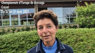 Ce jeudi, à Crozet, Monica Theodorescu, l’entraîneure nationale germanique, a mené l’équipe d’Allemagne à son vingt-sixième titre européen par équipes. L’ancienne cavalière a dit toute sa satisfaction devant ce résultat, obtenu malgré une entrée dans la compétition difficile, et est revenue sur les performances de tous ses équipiers. Elle a confié sa vision quant au Grand Prix Spécial et à la Libre encore à venir.