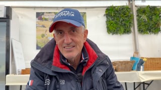 Jean-Luc Force aurait préféré que l’équipe de France reste sur le podium provisoire des championnats d’Europe de concours complet à l’issue du cross, qui s’est disputé ce samedi à Blenheim, en Grande-Bretagne. Hélas, les Bleus ont reculé au quatrième rang, doublés par les Irlandais et les Suisses, en raison notamment de pénalités discutables infligées à Sébastien Cavaillon et Astier Nicolas, associés à Elipso de la Vigne et Alertamalib’Or. Le sélectionneur national déplore le rejet des réclamations déposées par la France, mais garde l’espoir de voir son équipe décrocher une médaille. Cette sortie de piste vous est présentée par Devoucoux: “Votre passion, notre engagement”.